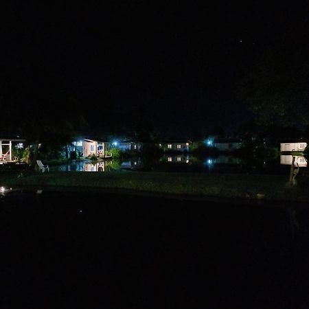 Bueng Pai Farm บึงปายฟาร์ม Vila Exterior foto